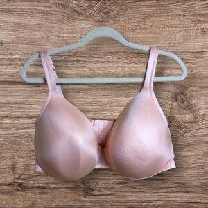 Cacique nude lightly lined full coverage bra. 44DD.
